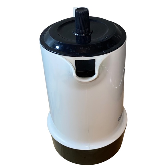 VTG Valiant Coffee Maker Set with Carrying Case - Picture 6 of 16